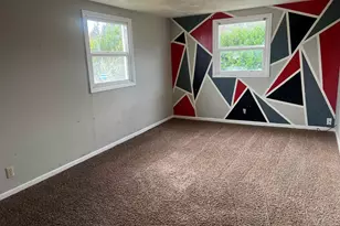 210 Hoyt St S, Salem, OR 97302 - Photo 10