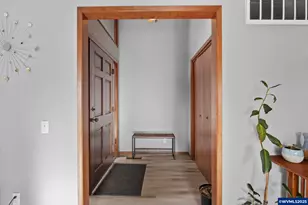 34501 Knox Butte Rd E, Albany, OR 97322 - Photo 4