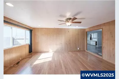4722 Indiana Av NE, Salem, OR 97305 - Photo 14
