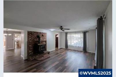 4722 Indiana Av NE, Salem, OR 97305 - Photo 4