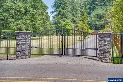 33941 Totem Pole Rd, Lebanon, OR 97355 - Photo 28