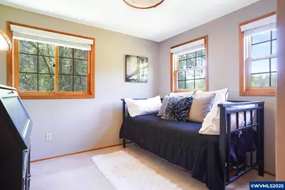 33941 Totem Pole Rd, Lebanon, OR 97355 - Photo 18