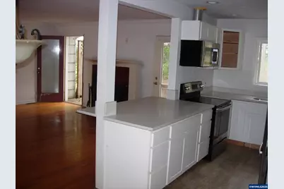 3393 Pioneer Dr SE, Salem, OR 97302 - Photo 10