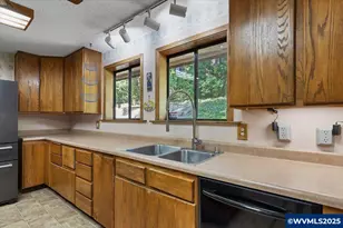 2091 Eola Dr NW, Salem, OR 97304 - Photo 20