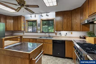 2091 Eola Dr NW, Salem, OR 97304 - Photo 22