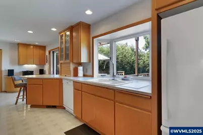 1655 Corina Dr SE, Salem, OR 97302 - Photo 16