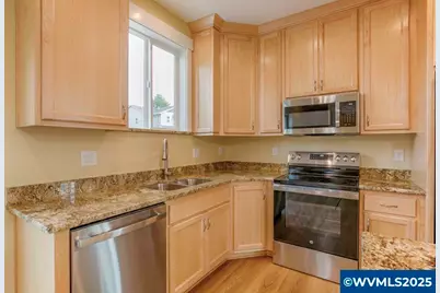 728 Bonita Pl SE, Salem, OR 97317 - Photo 10