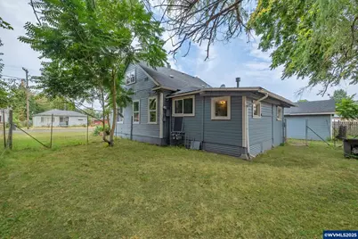 121 S Williams (125) St, Lebanon, OR 97355 - Photo 2