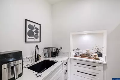 653 NW East Thornton Lake Dr, Albany, OR 97321 - Photo 12