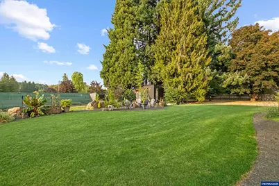 653 NW East Thornton Lake Dr, Albany, OR 97321 - Photo 40