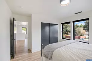 653 NW East Thornton Lake Dr, Albany, OR 97321 - Photo 34