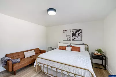 653 NW East Thornton Lake Dr, Albany, OR 97321 - Photo 32