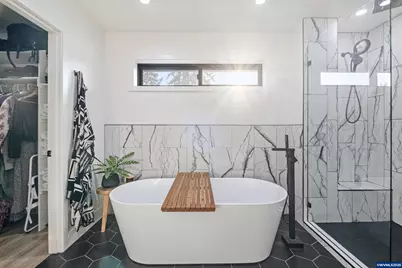 653 NW East Thornton Lake Dr, Albany, OR 97321 - Photo 22