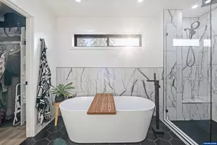 653 NW East Thornton Lake Dr, Albany, OR 97321 - Photo 22