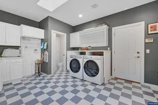 300 Reuben Boise Rd, Dallas, OR 97338 - Photo 14