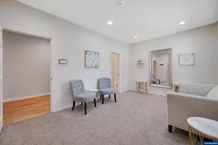 300 Reuben Boise Rd, Dallas, OR 97338 - Photo 34