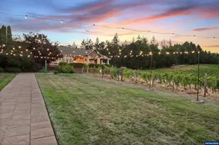 300 Reuben Boise Rd, Dallas, OR 97338 - Photo 42