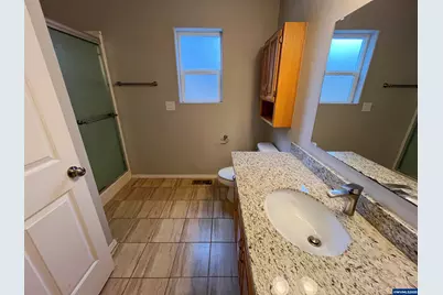 670 Idylwood Dr, Salem, OR 97302 - Photo 16