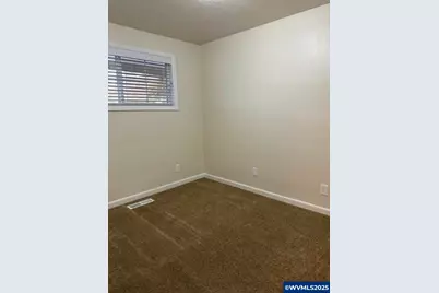 2910 Lancaster Dr NE, Salem, OR 97305 - Photo 14