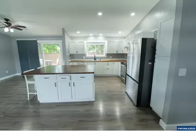 343 SE Hankel St, Dallas, OR 97338 - Photo 4