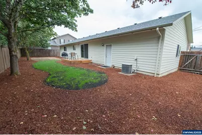 343 SE Hankel St, Dallas, OR 97338 - Photo 16