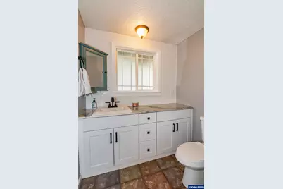 5148 Gatewood Dr, Klamath Falls, OR 97603 - Photo 18