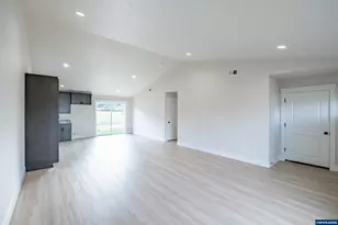 4485 Knotty Pne Ct, Sweet Home, OR 97386 - Photo 12