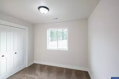 4485 Knotty Pine Ct, Sweet Home, OR 97386 - Photo 32