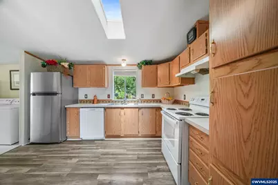 26377 Cherry Creek Rd, Monroe, OR 97456 - Photo 10