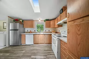 26377 Cherry Creek Rd, Monroe, OR 97456 - Photo 10