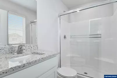 1211 Parkside Av, Woodburn, OR 97071 - Photo 10