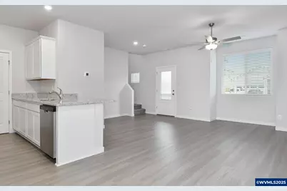 1211 Parkside Av, Woodburn, OR 97071 - Photo 2