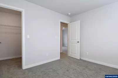 1211 Parkside Av, Woodburn, OR 97071 - Photo 8