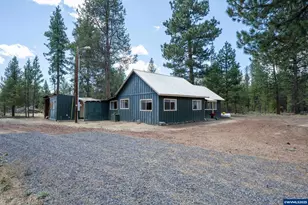 652 Chapman St, Gilchrist, OR 97737 - Photo 2