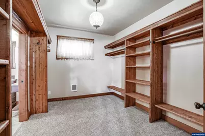 3795 Blossom Dr NE, Salem, OR 97305 - Photo 16