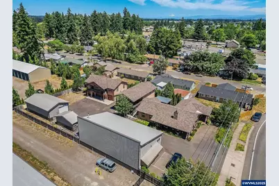 3795 Blossom Dr NE, Salem, OR 97305 - Photo 8