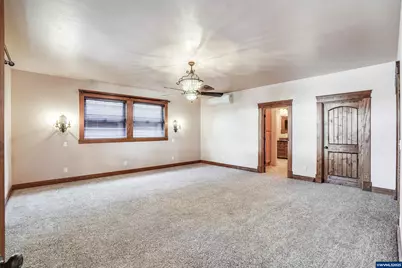 3795 Blossom Dr NE, Salem, OR 97305 - Photo 22