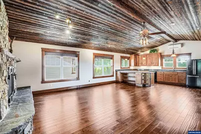 3795 Blossom Dr NE, Salem, OR 97305 - Photo 26