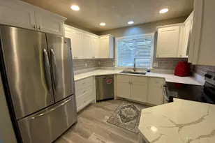 1553 Ammon NW St, Salem, OR 97304 - Photo 6