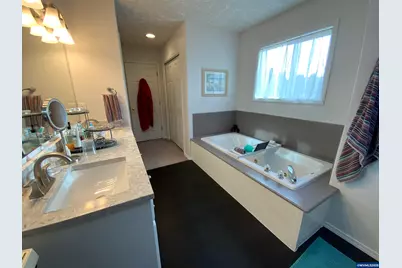 1553 Ammon NW St, Salem, OR 97304 - Photo 28