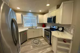 1553 Ammon NW St, Salem, OR 97304 - Photo 8