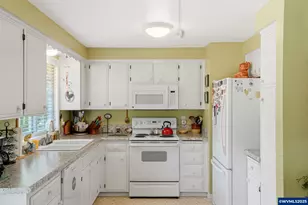 4313 Sylvia Ct SE, Salem, OR 97317 - Photo 6