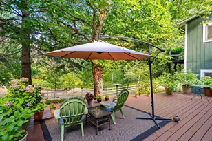 19875 SW Meadow View Dr, McMinnville, OR 97128 - Photo 36