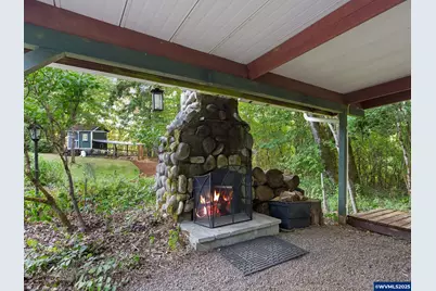 19875 SW Meadow View Dr, McMinnville, OR 97128 - Photo 40