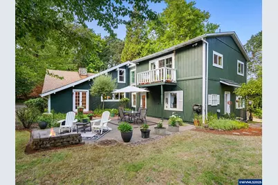 19875 SW Meadow View Dr, McMinnville, OR 97128 - Photo 34