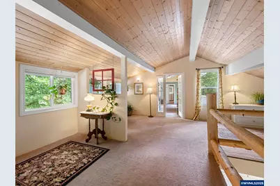 19875 SW Meadow View Dr, McMinnville, OR 97128 - Photo 24