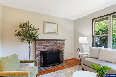 1524 NW Forestgreen Av, Corvallis, OR 97330 - Photo 8