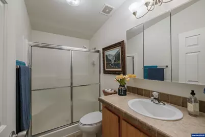 698 Royalty Cir NE, Salem, OR 97301 - Photo 12