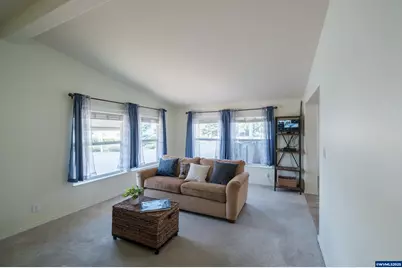 698 Royalty Cir NE, Salem, OR 97301 - Photo 20