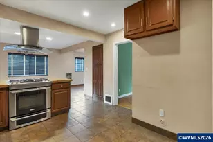 3330 SW 87th Ave, Portland, OR 97225 - Photo 8